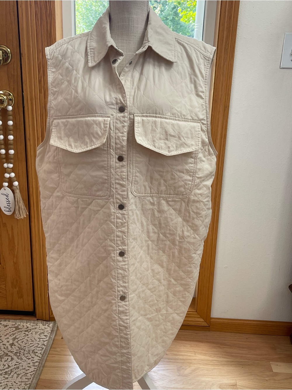 H&M Cream Quilted Sleeveless Midi Shirt Dress